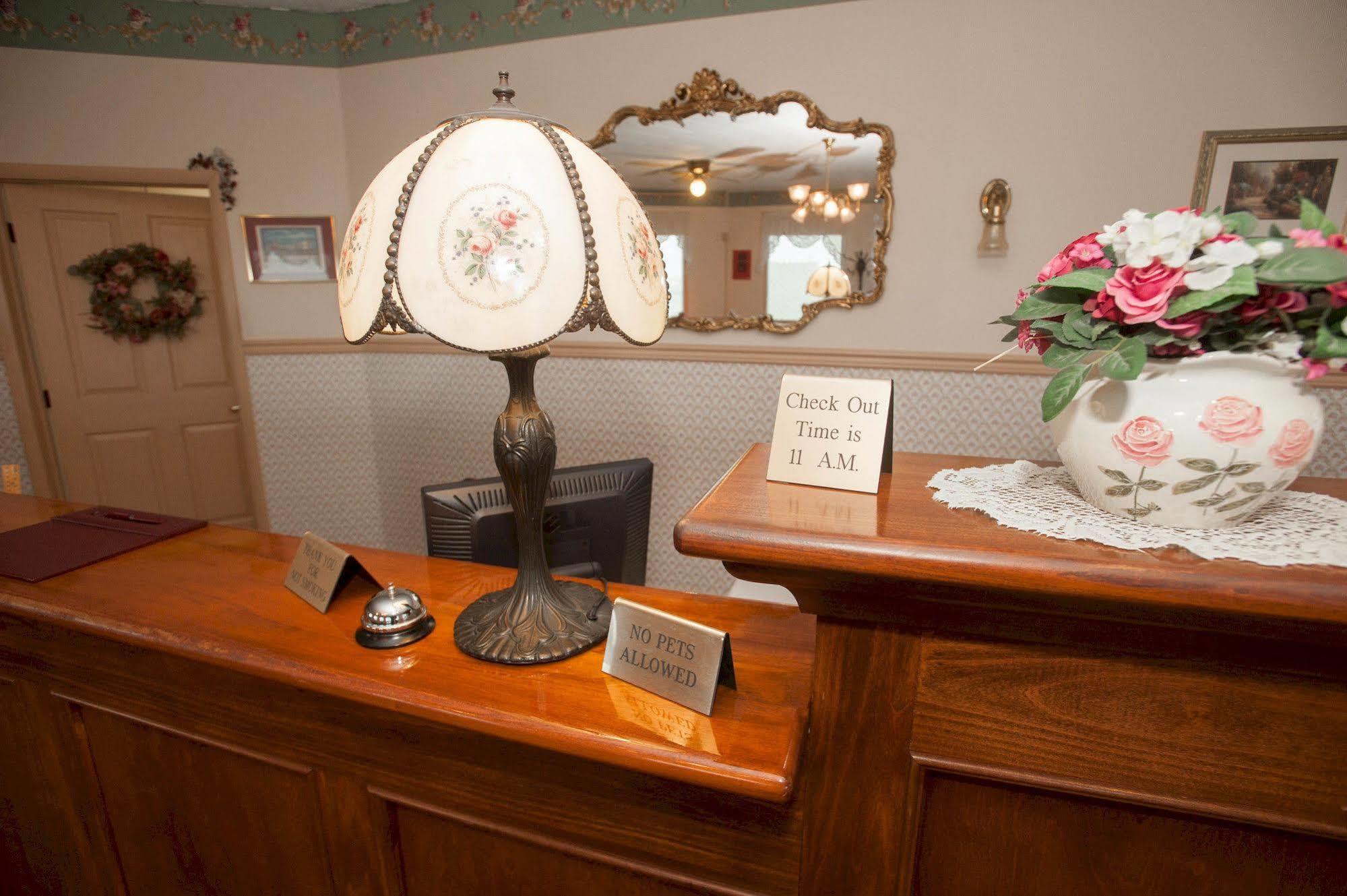 Avondale By The Sea Hotel Cape May Exterior photo